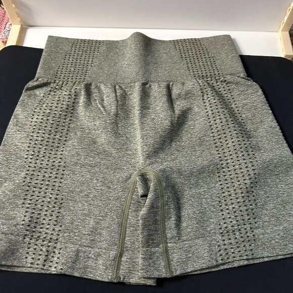 AHLW Seamless Workout Shorts for Women High Waist Tummy XS, Light Green - Picture 4 of 4